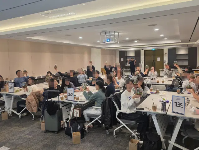유리 속 작은 정원 테라리움