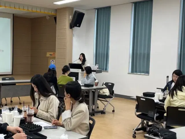 조향사와 함께 향수 만들기